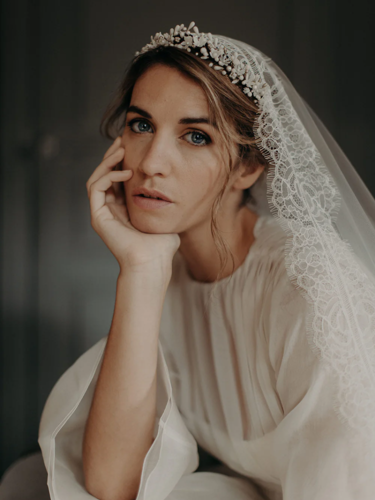 Lizeron Clementine Tiara White main product photo