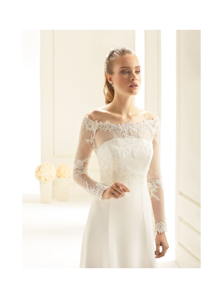 Bolero in stretch tulle and lace E256 Bianco Evento main product photo
