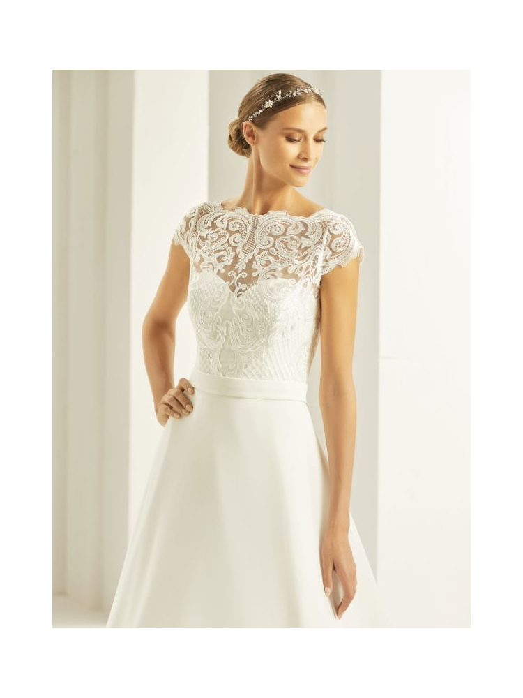 Bianco Evento E269 Bolero main product photo