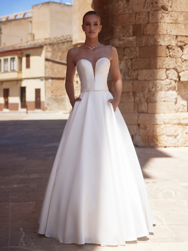 Bianco Evento Yara Bridal Skirt main product photo