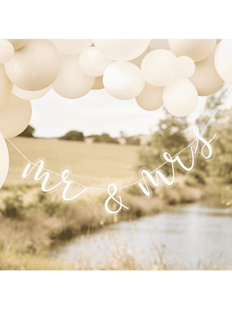 Ginger Ray PAMA-103 Mr & Mrs Acrylic Wedding Bunting main product photo