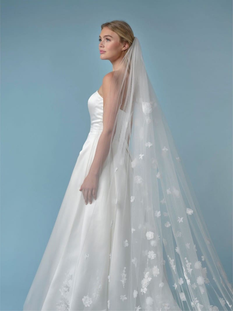 Poirier S422-350-MED Veil 3D Flowers - 350 cm main product photo