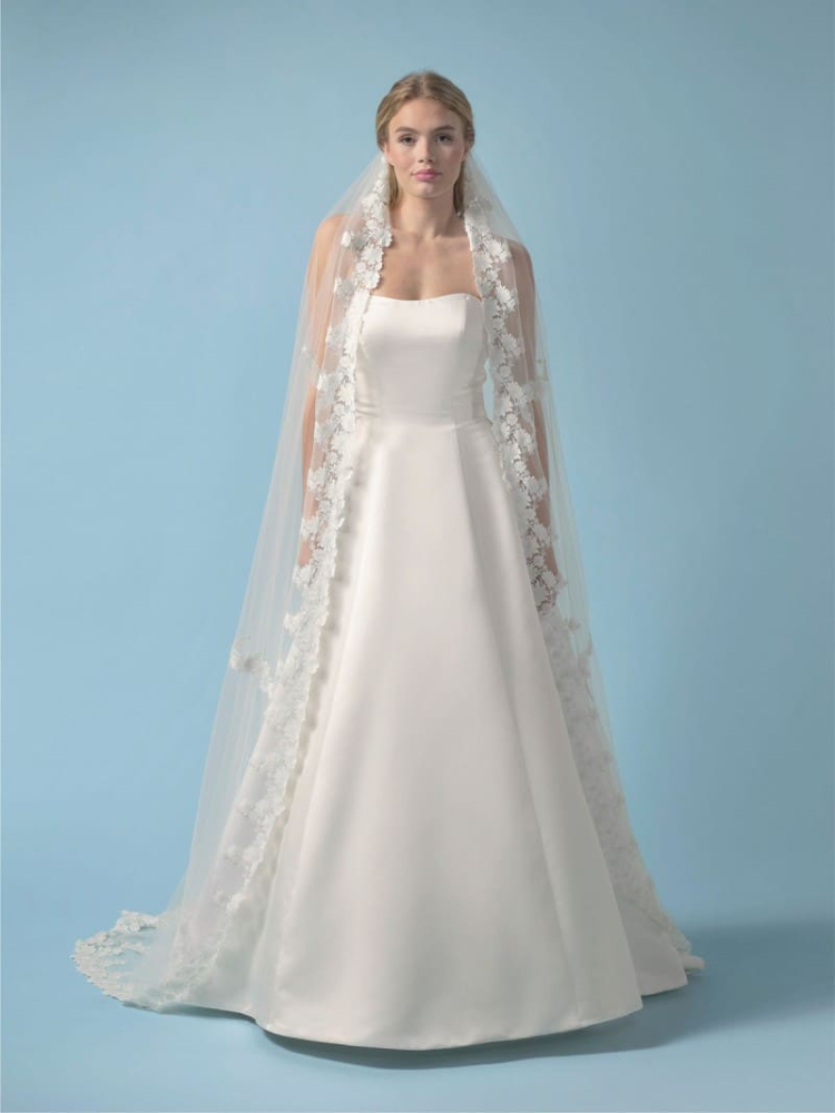 Poirier S439-280-SOFT Veil Embroidered Flowers - 280 cm main product photo