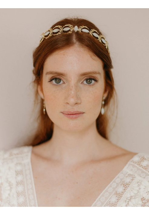 Lizeron Josephine Tiara White ()